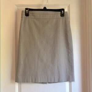 ⚡️ 3 for $20 ⚡️ J. Crew Textured Gray Pencil Skirt